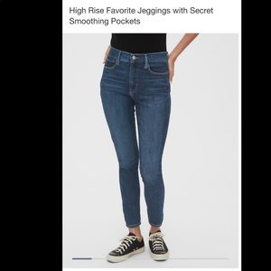 Gap HighRise FavJeggings w Secret SmoothingPockets